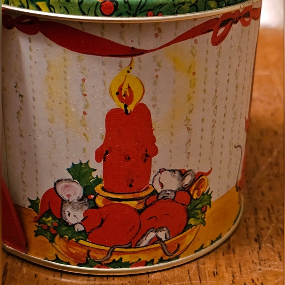 Vintage Jasco Holiday Cheer Tin Cup Christmas Mice Themed Candle / Bank - 1970's - Picture 8 of 10